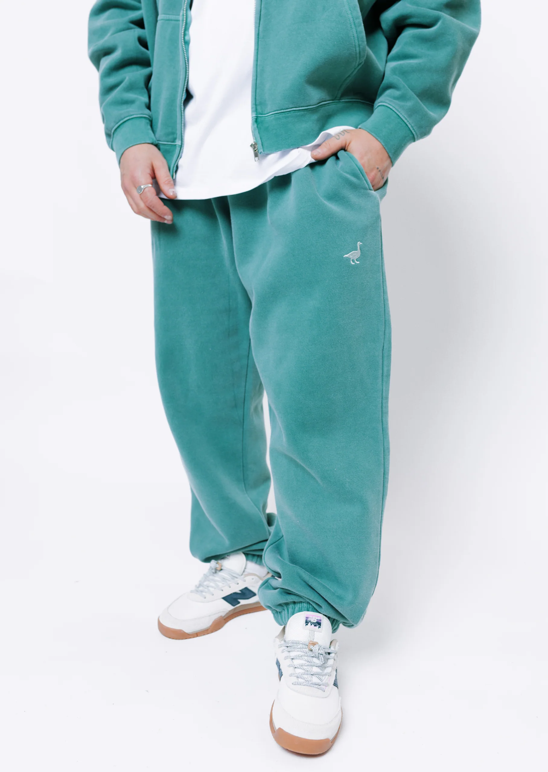 L&L Goose Embroidered Joggers - Washed Green - Image 2