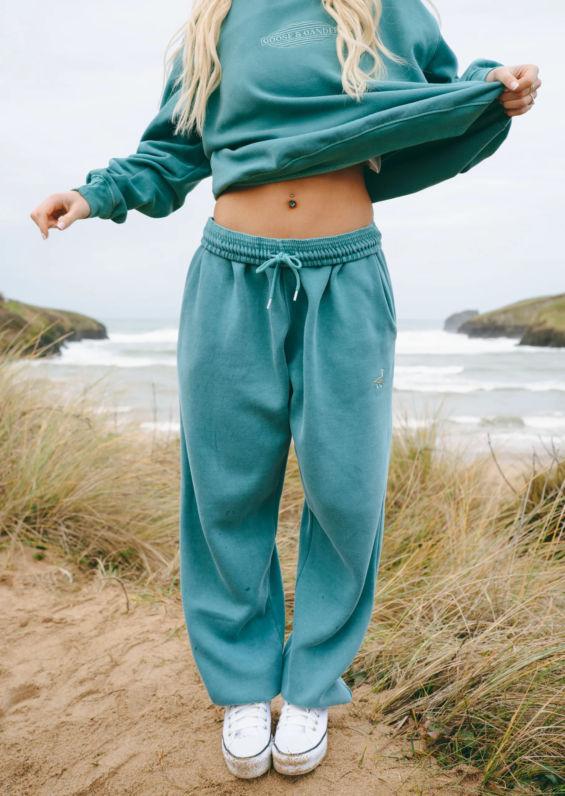 L&L Goose Embroidered Joggers - Washed Green - Image 5
