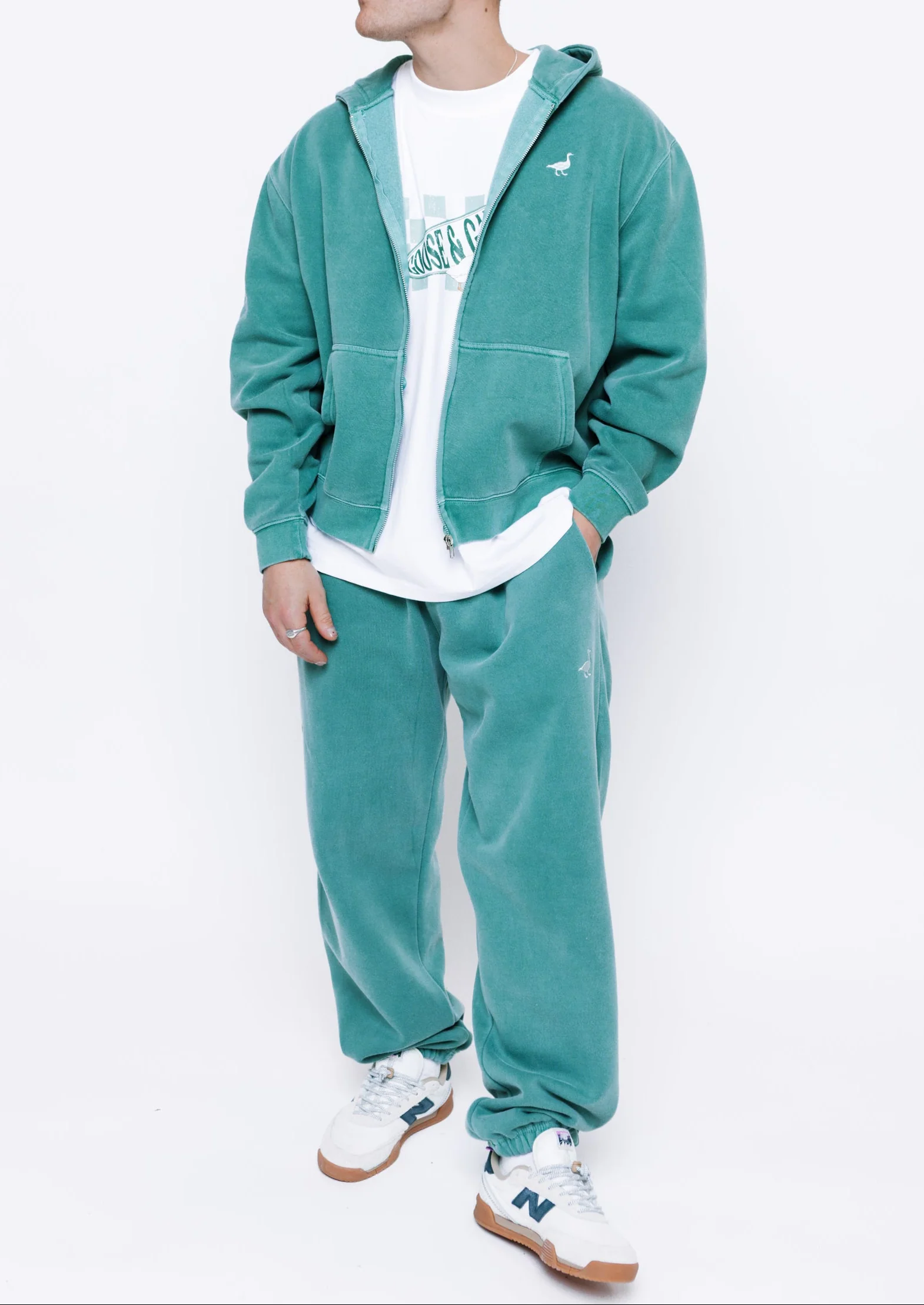 L&L Goose Embroidered Joggers - Washed Green - Image 7