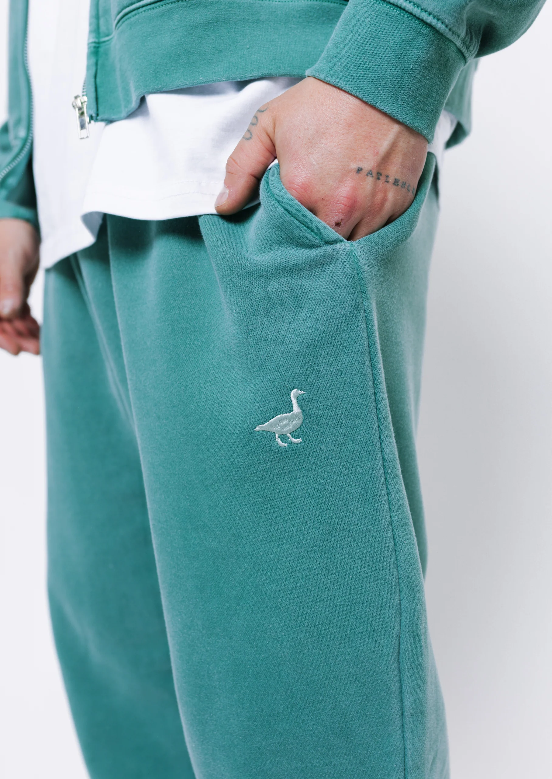 L&L Goose Embroidered Joggers - Washed Green - Image 8