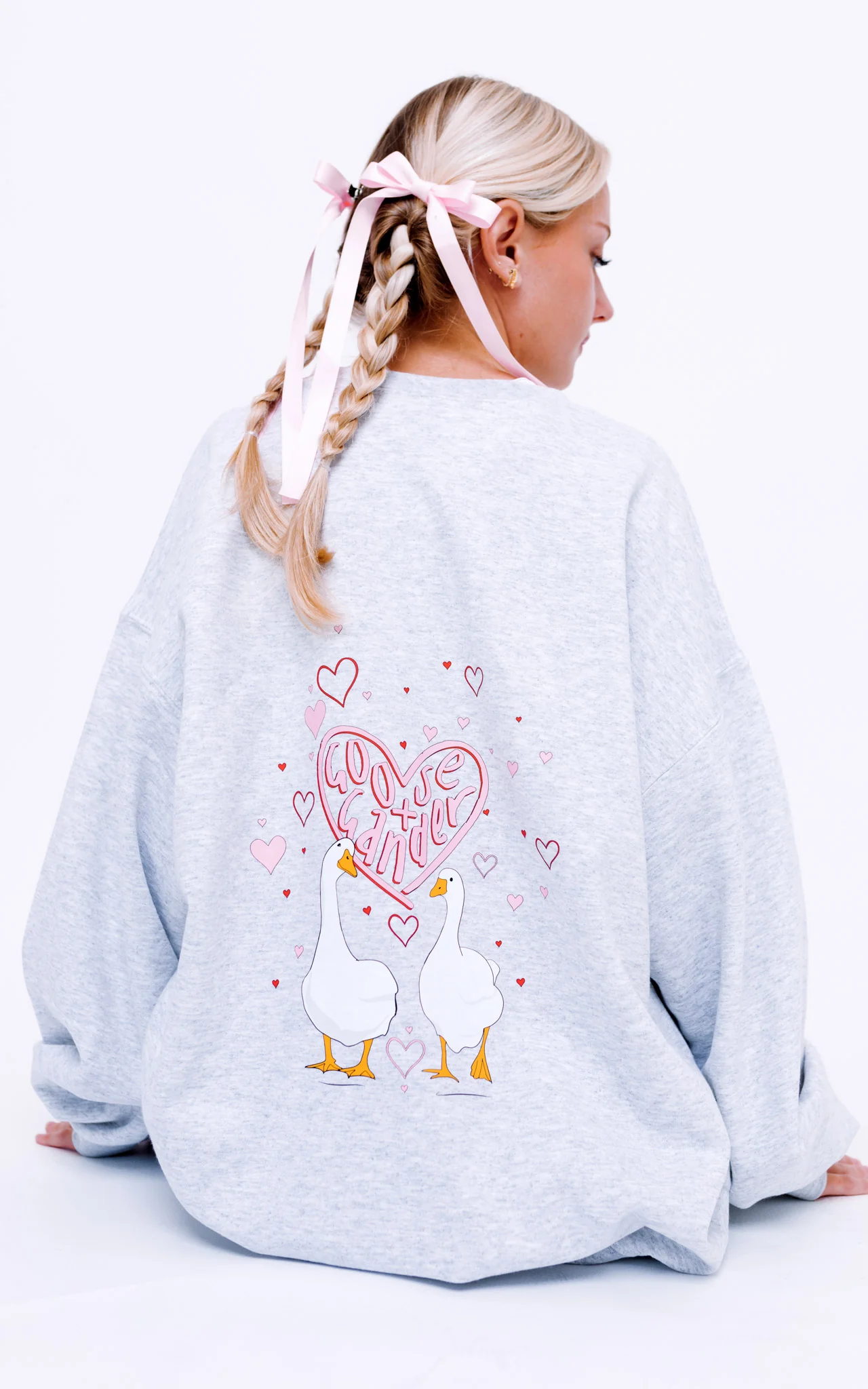 Heart Club Goose Sweatshirt - Ash Grey - Image 4