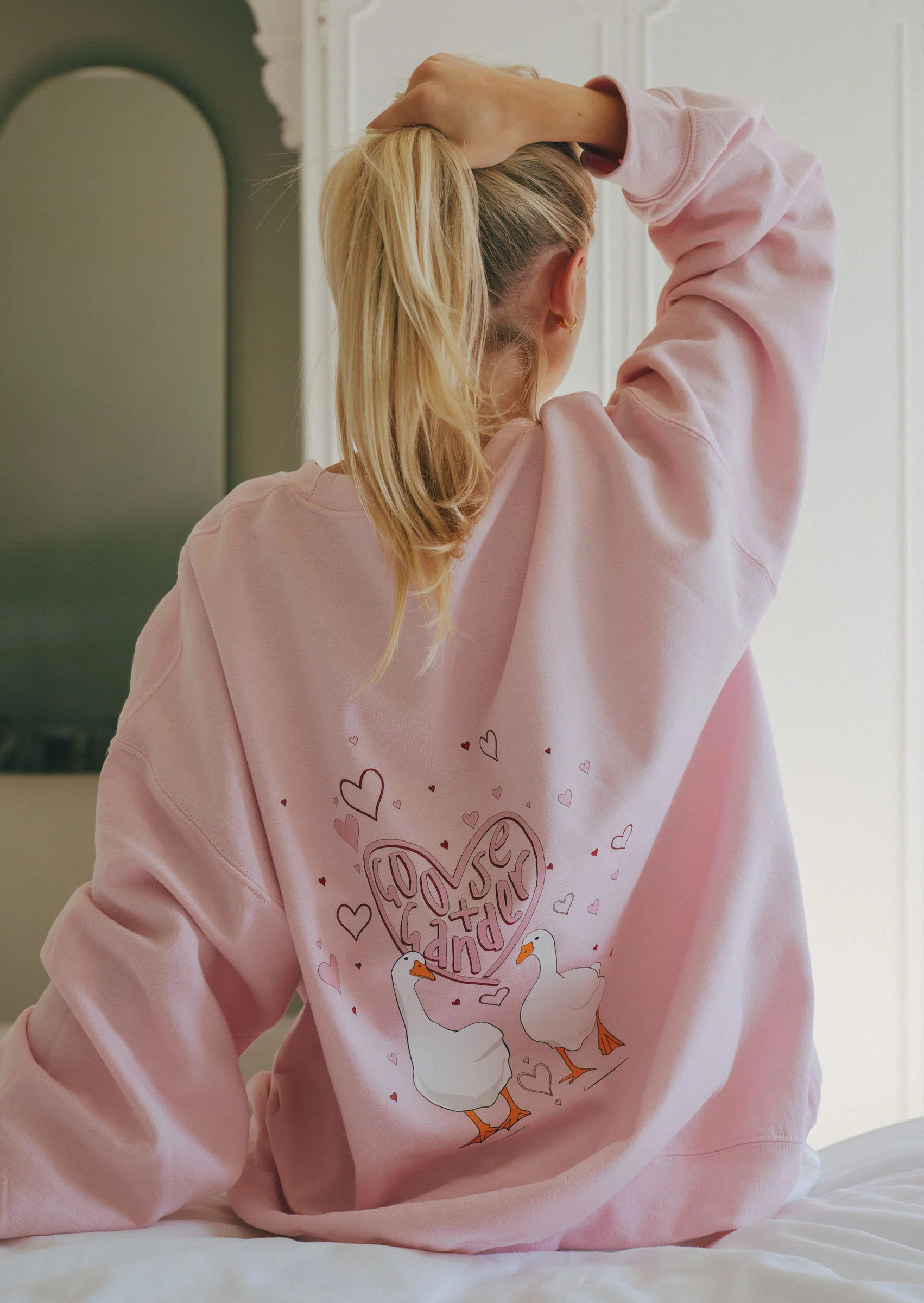 Heart Club Goose Sweatshirt - Baby Pink - Image 7