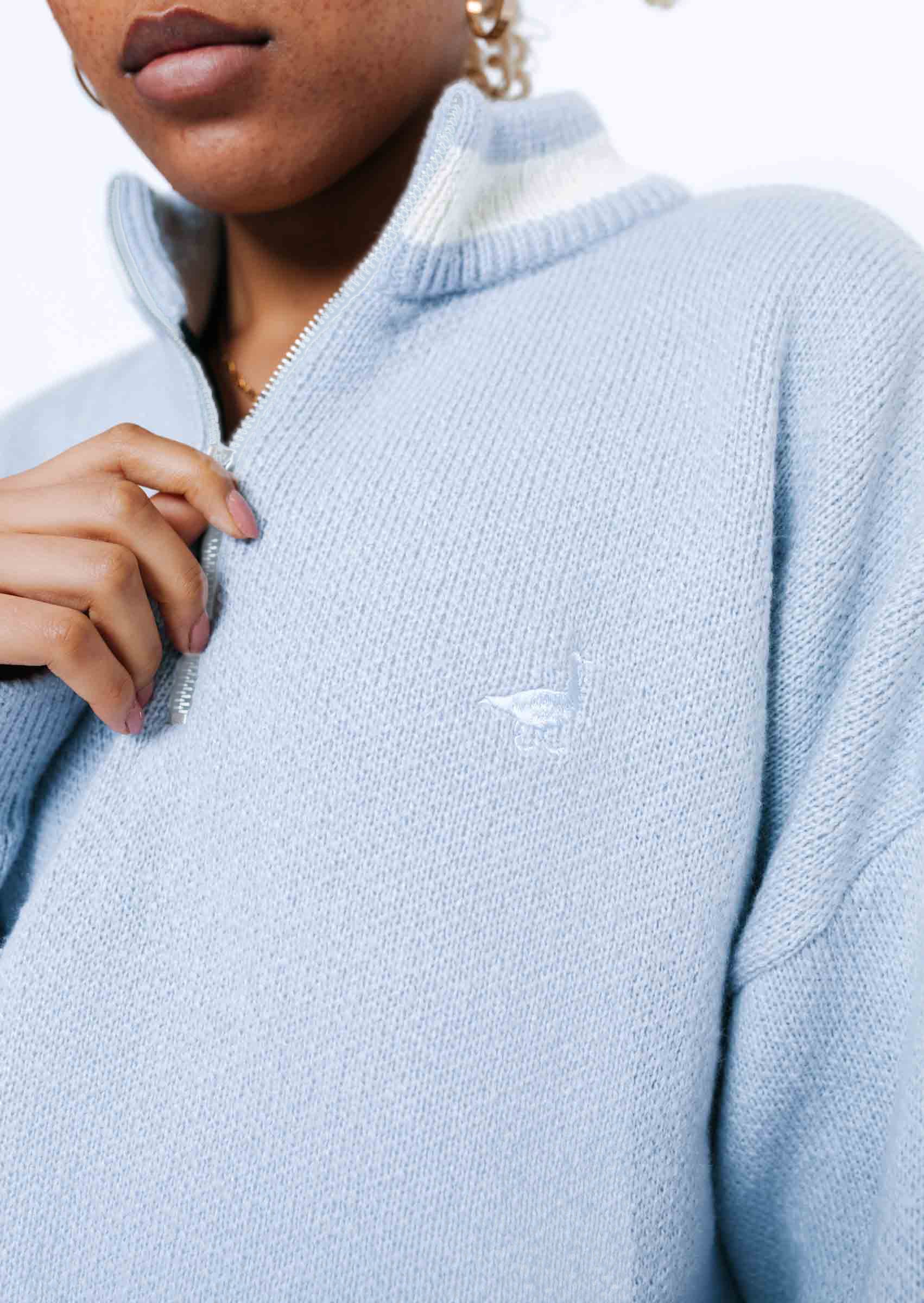 Knitted Goose 1/4 Zip Sweat - Pastel Blue - Image 13