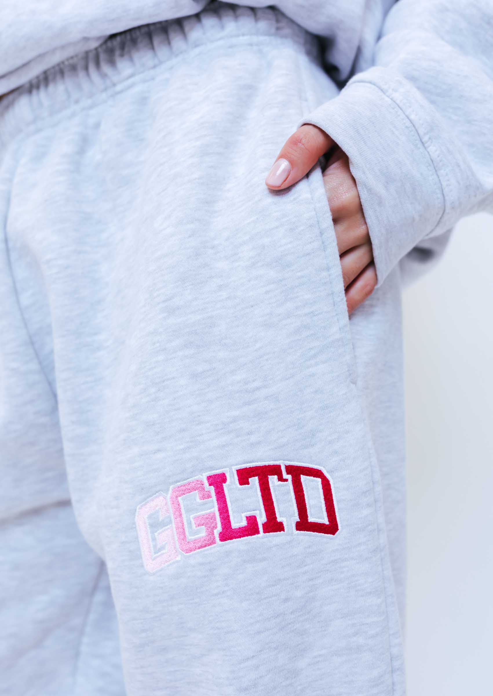 GGLTD Joggers Cuffed - Ash Grey - Image 3