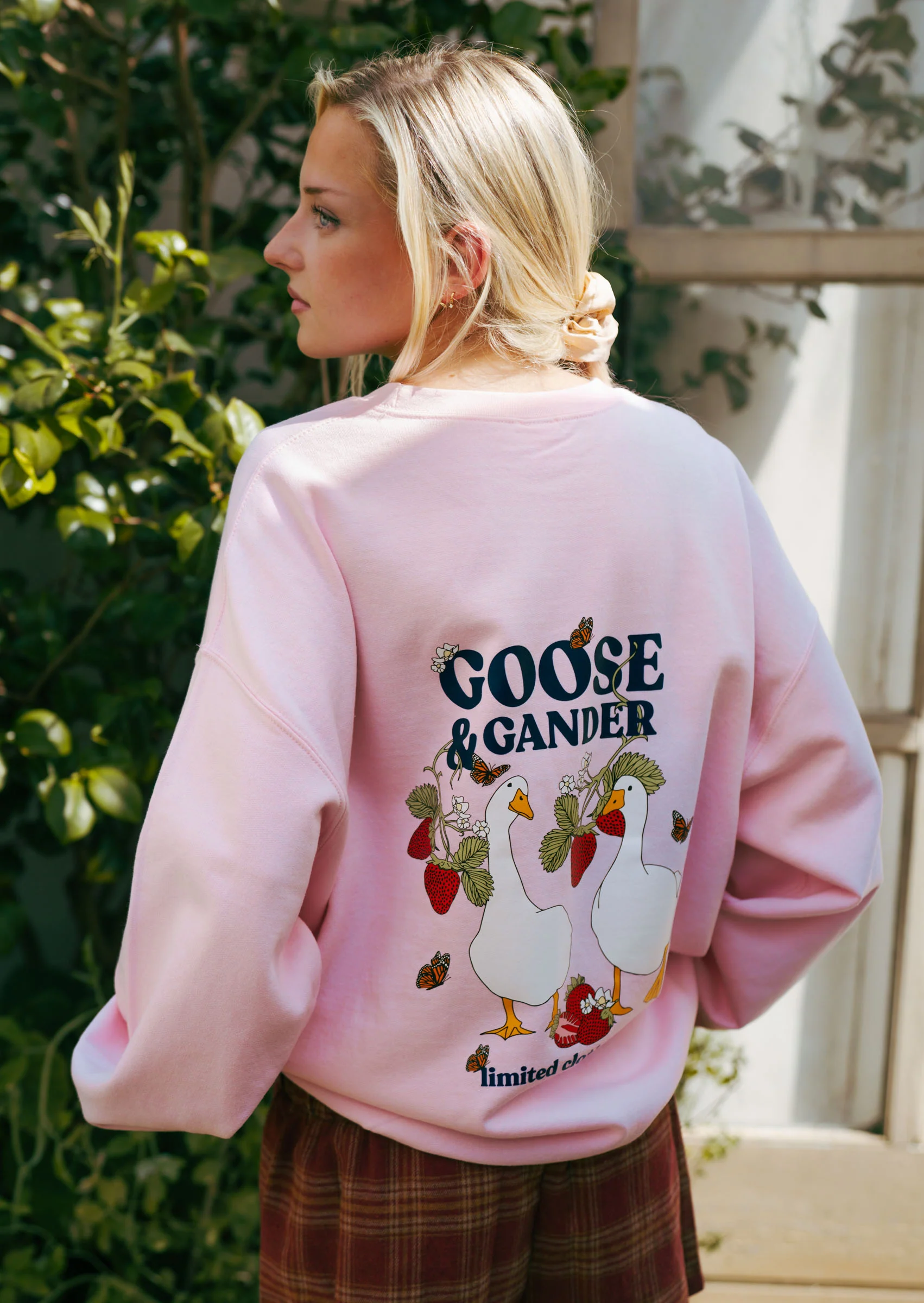 Wild Strawberry Printed Sweat - Baby Pink - Image 4