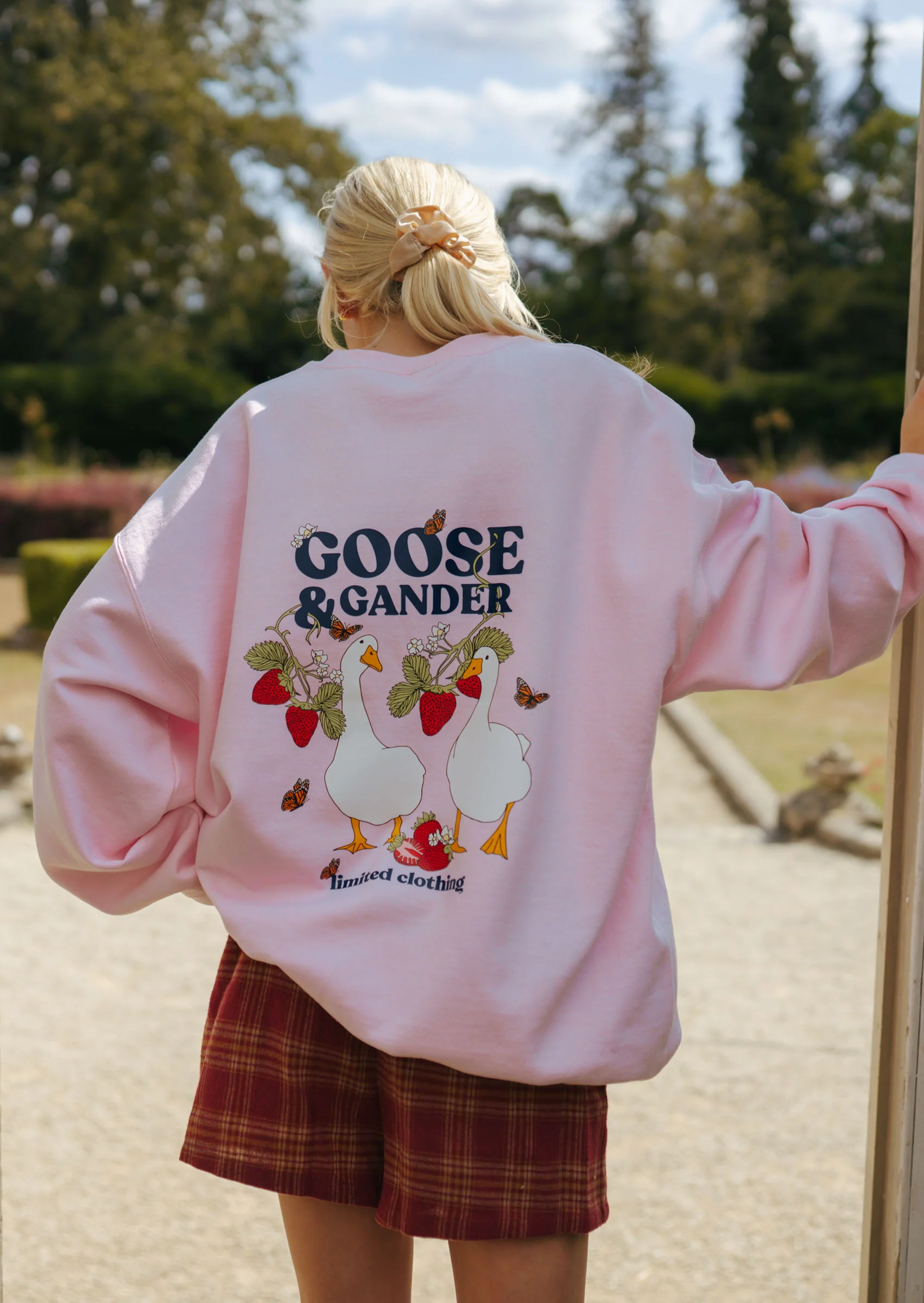 Wild Strawberry Printed Sweat - Baby Pink - Image 5