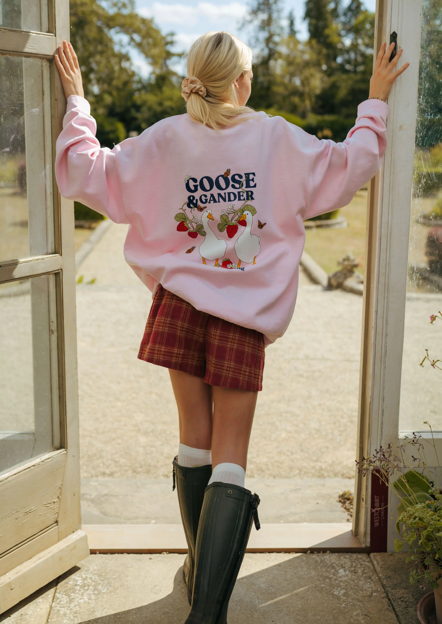Wild Strawberry Printed Sweat - Baby Pink - Image 9