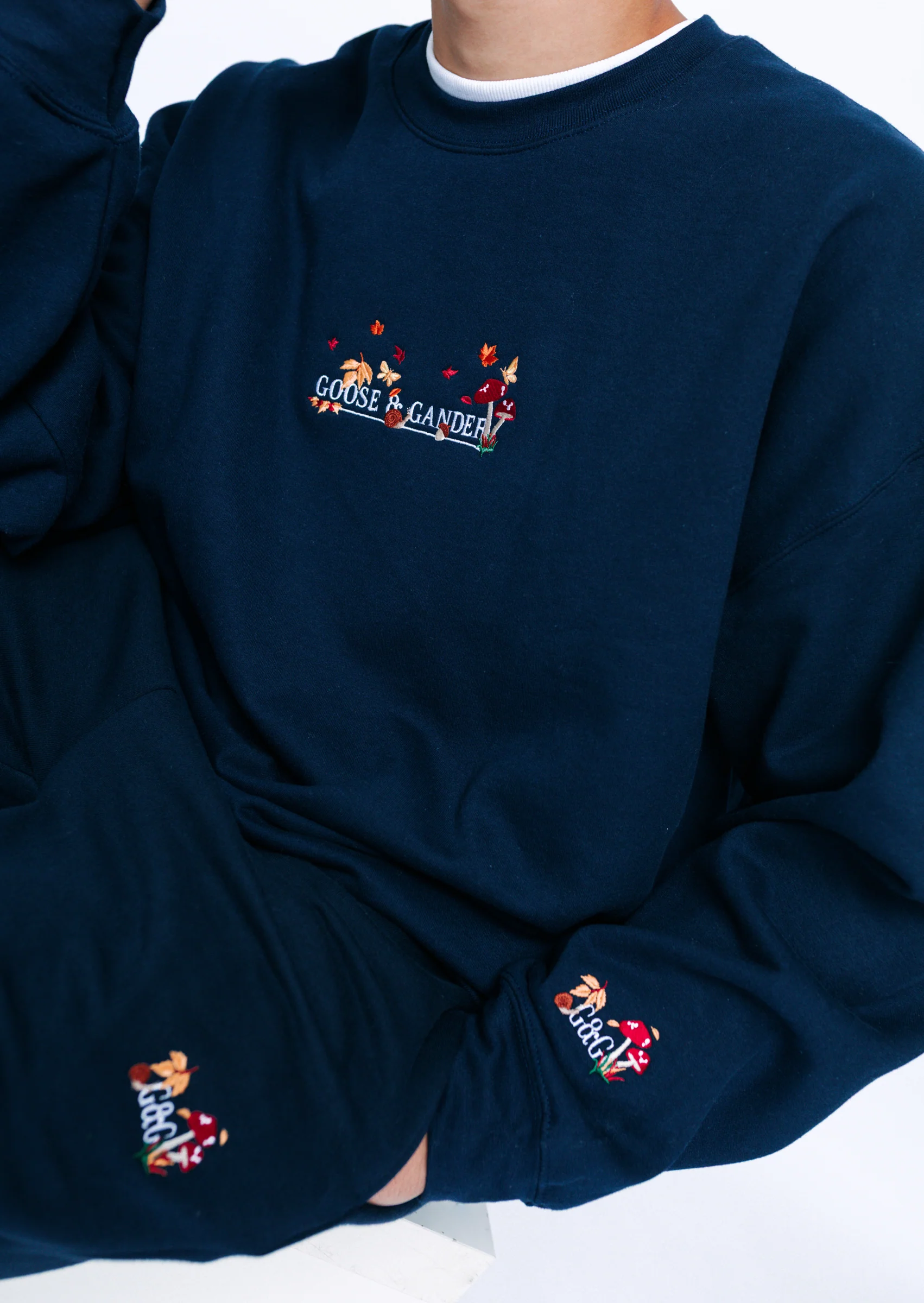 Woodland Embroidered Sweatshirt - Navy - Image 15