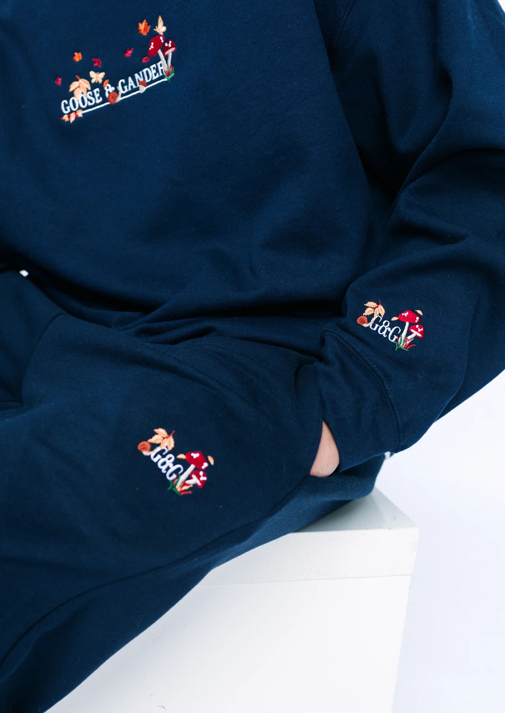 Woodland Joggers - Navy - Image 7